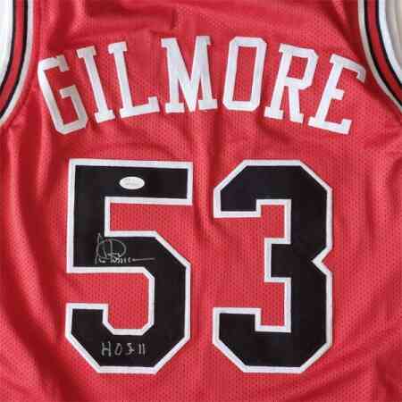 Artis Gilmore Signiertes Chicago Bulls Jersey