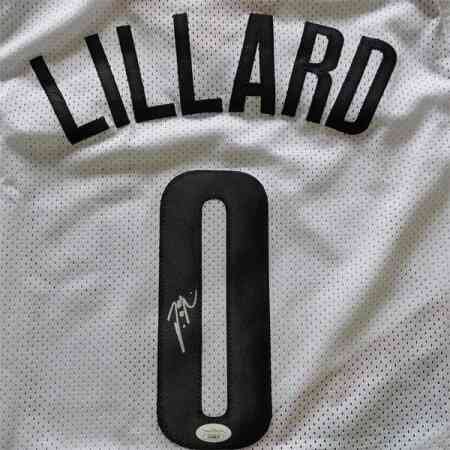 Damian Lillard Signiertes Trail Blazers Jersey