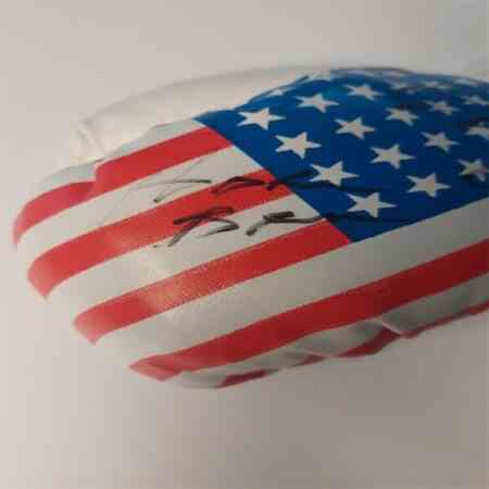 Mayweather Jr und Broner Signierter Glove