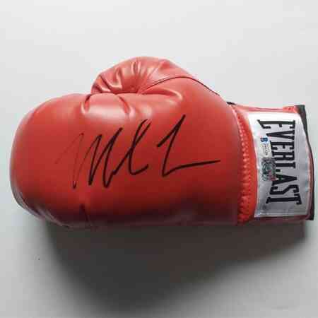 Mike Tyson Signierter Everlast Boxing Glove