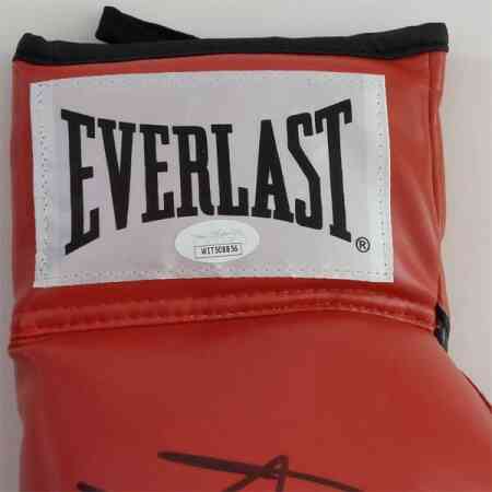 Ray ,,Boom Boom" Mancini signierter Boxing Glove