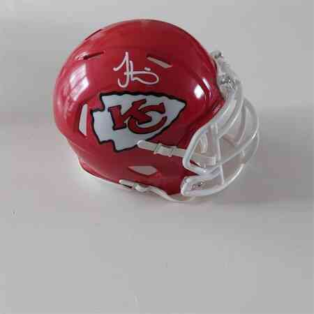 Tyreek Hill Signierter KC Chiefs Mini Helm