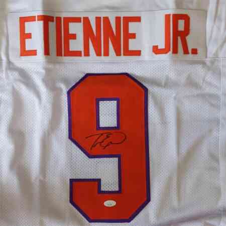 Travis Etienne Signiertes Clemson Tigers Jersey