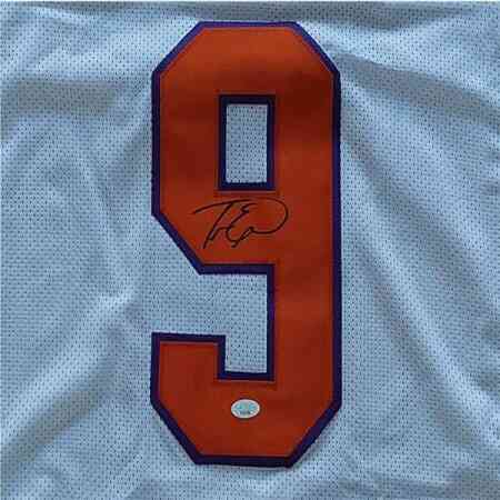 Travis Etienne Signiertes Clemson Tigers Jersey