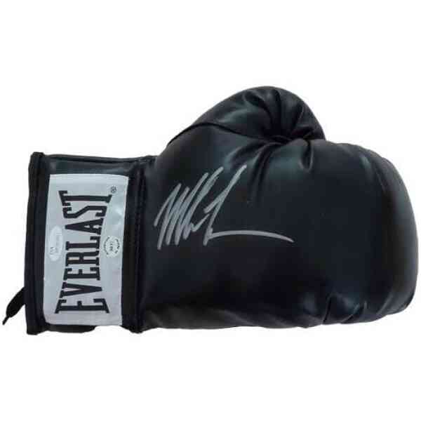 Mike Tyson Signierter Everlast Black Boxing Glove