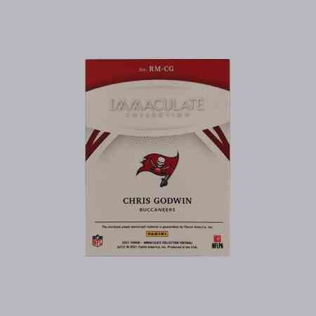 2021 Immaculate Chris Godwin Gold Materials