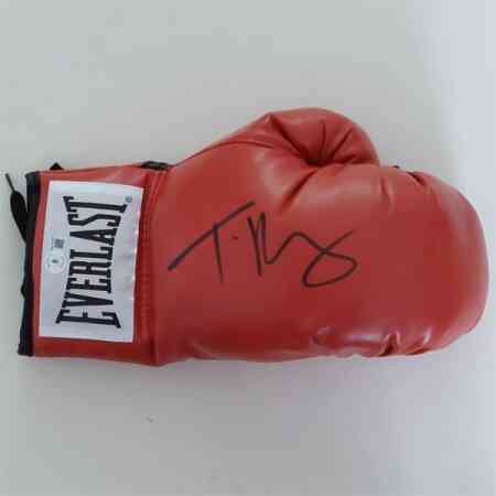 Tyson Fury Signierter Rot Boxing Glove