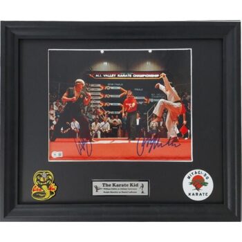 Ralph Macchio und William Zabka signierten Karate Kid Memorabilia 